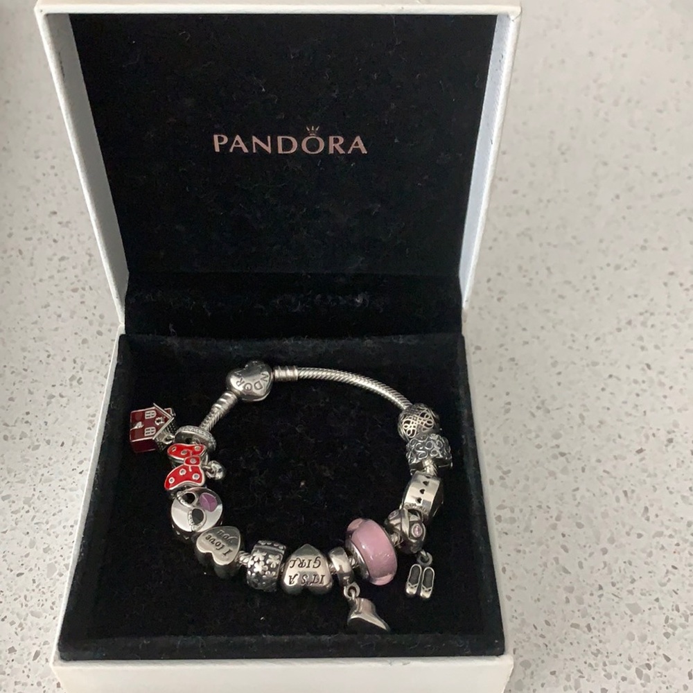 Pandora bracelet silver with 11 charms
